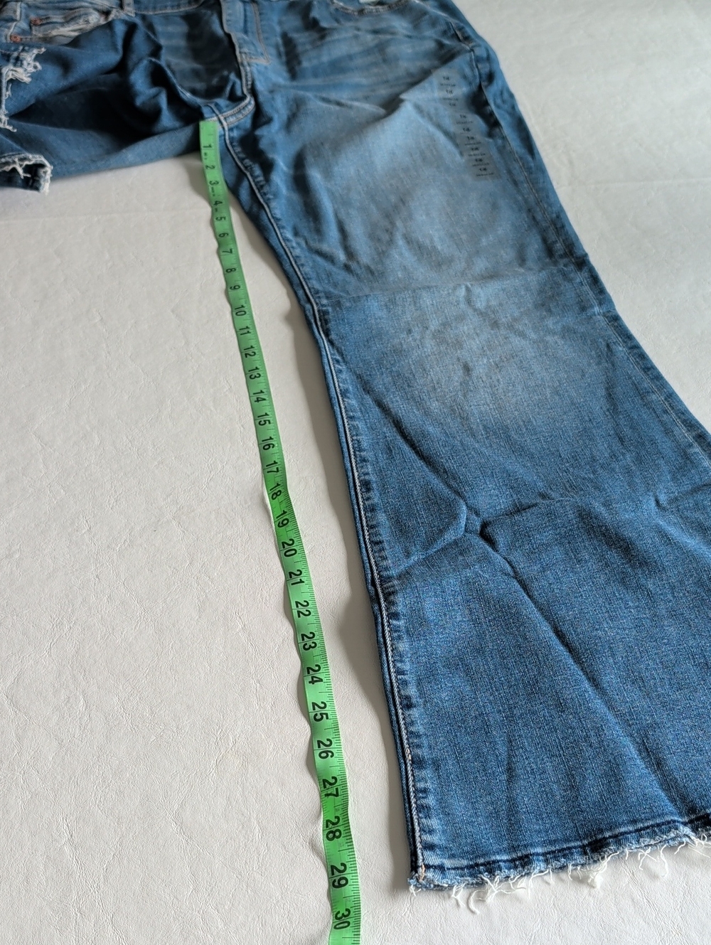 NWT American Eagle Super Hi-Rise Flare Stretch Jeans Women's Size 16 - Picture 5 of 8
